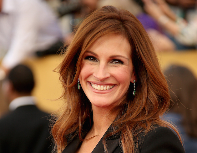 LOS ANGELES, CA - JANUARY 25: Actress Julia Roberts attends TNT's 21st Annual Screen Actors Guild Awards at The Shrine Auditorium on January 25, 2015 in Los Angeles, California. (Photo by Dan MacMedan/WireImage)