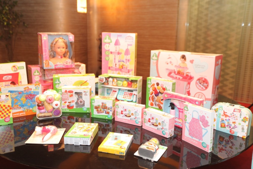 Berbagai Mainan ELC yang Dapat Mengembangkan Kemampuan Sosial Emosional Anak (1)