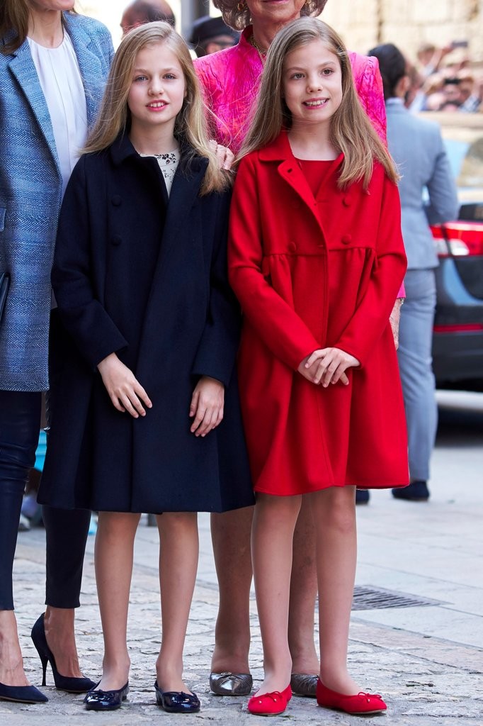 Princess Leonor and Infanta Sofía in 2017