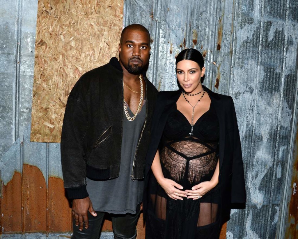 Bersama Sang Suami, Kanye West dalam acara Givenchy Show