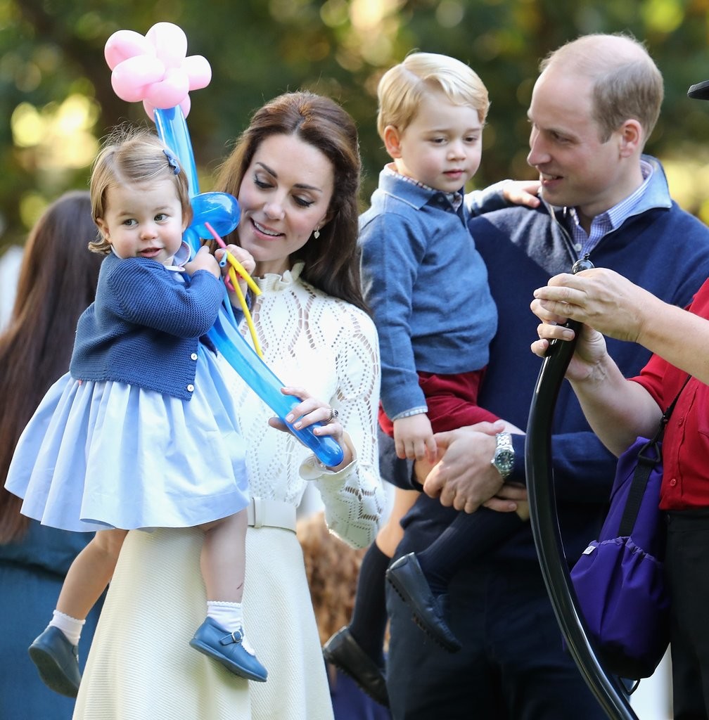 Prince-George-Princess-Charlotte-Matching-Pictures